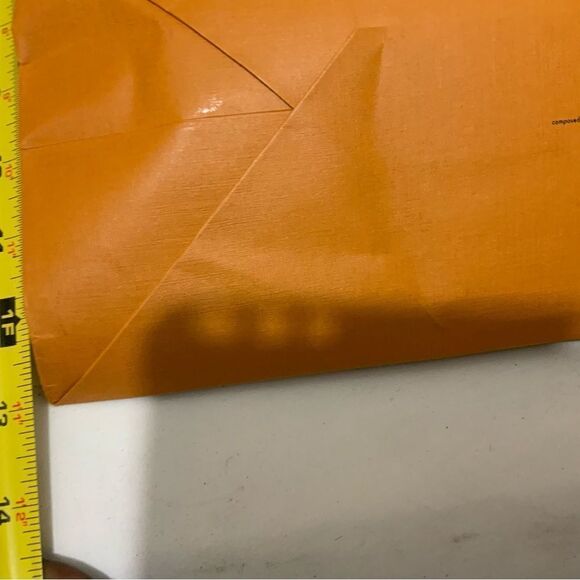 Louis Vuitton Paper Gift Bag - Picture 6 of 6